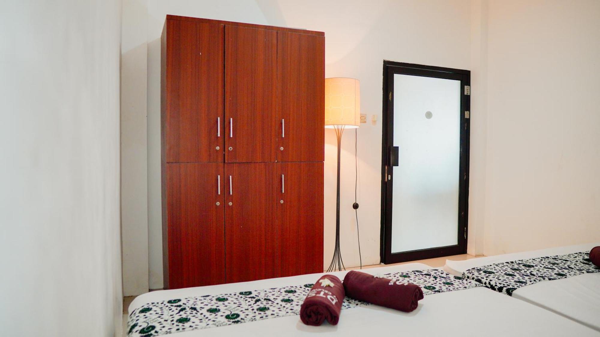 Dormitory Tourism Sritanjung Banyuwangi By Gajahsora Management 외부 사진