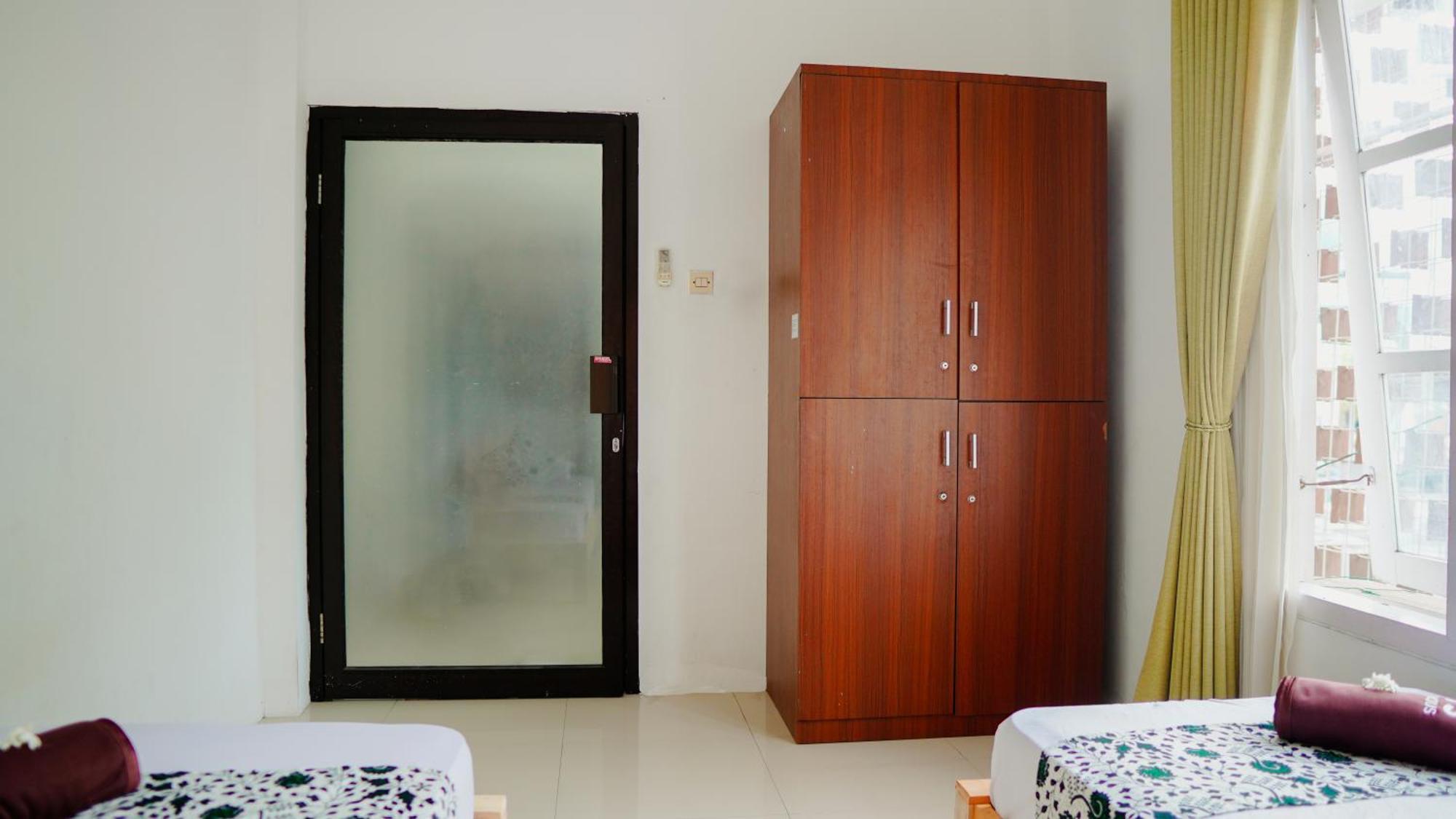 Dormitory Tourism Sritanjung Banyuwangi By Gajahsora Management 외부 사진